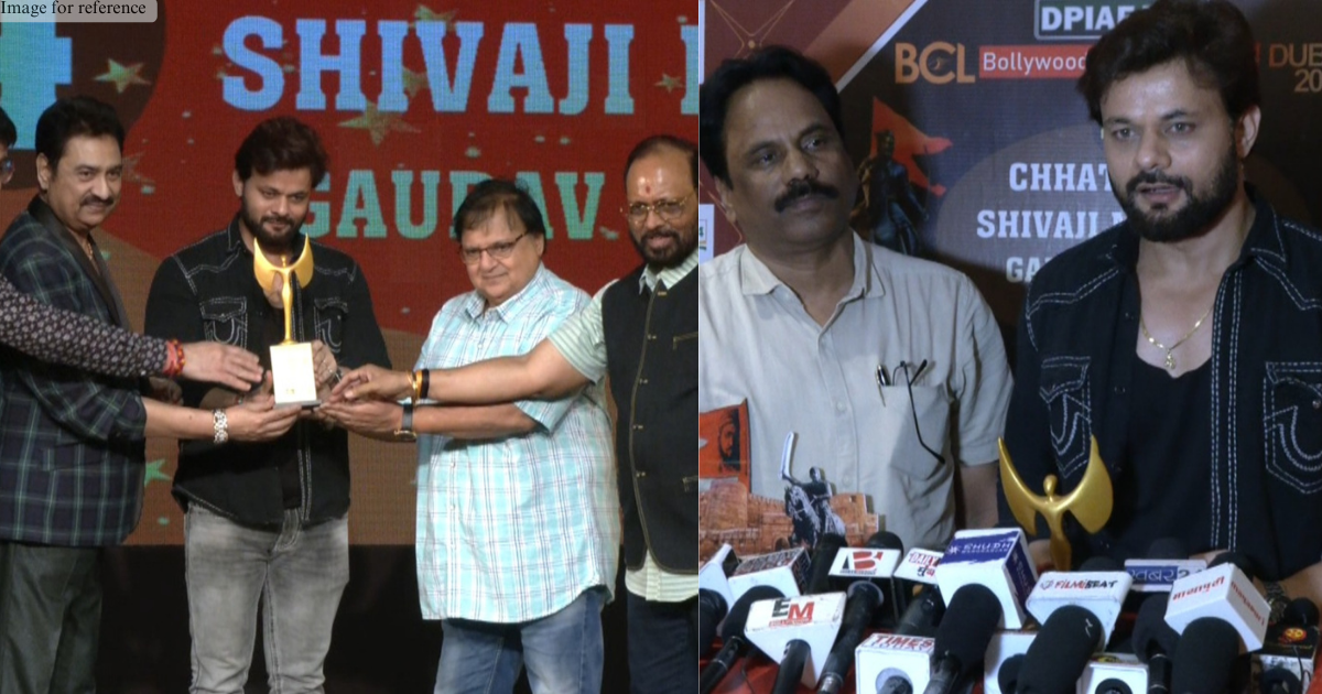 Ashish Tiwari wins Best News Editor & J.P Gangwar wins Best Lyrics Writer at the Chhatrapati Shivaji Maharaj Gaurav Award 2023